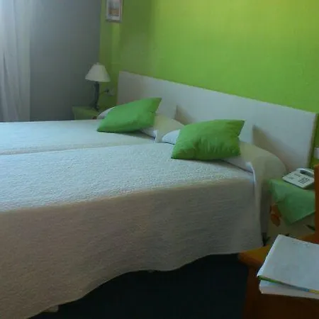 Hotel Reconquista 3*